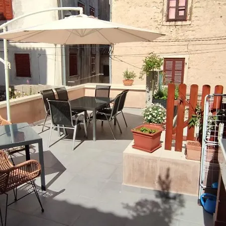 Apartment Luxury - Old Soul With A New Heart Cres