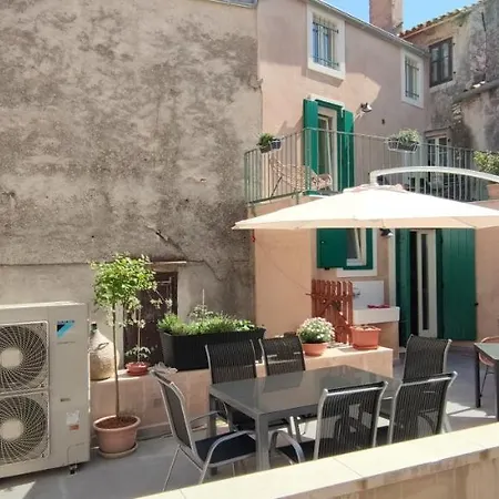 Luxury - Old Soul With A New Heart Lejlighed Cres