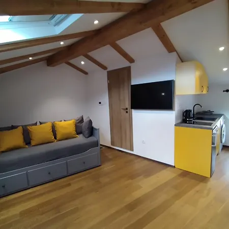Luxury - Old Soul With A New Heart Apartment